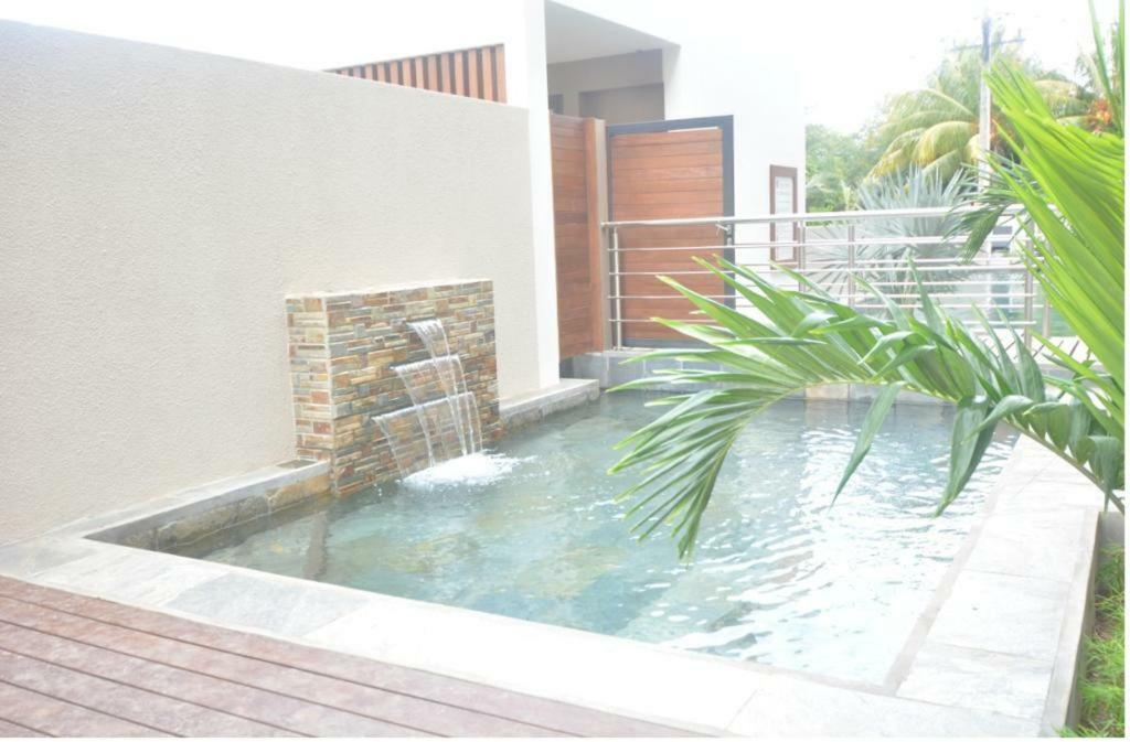 2 Bedroom Flat 15 Mins Walk From Flic En Flac Beach 外观 照片
