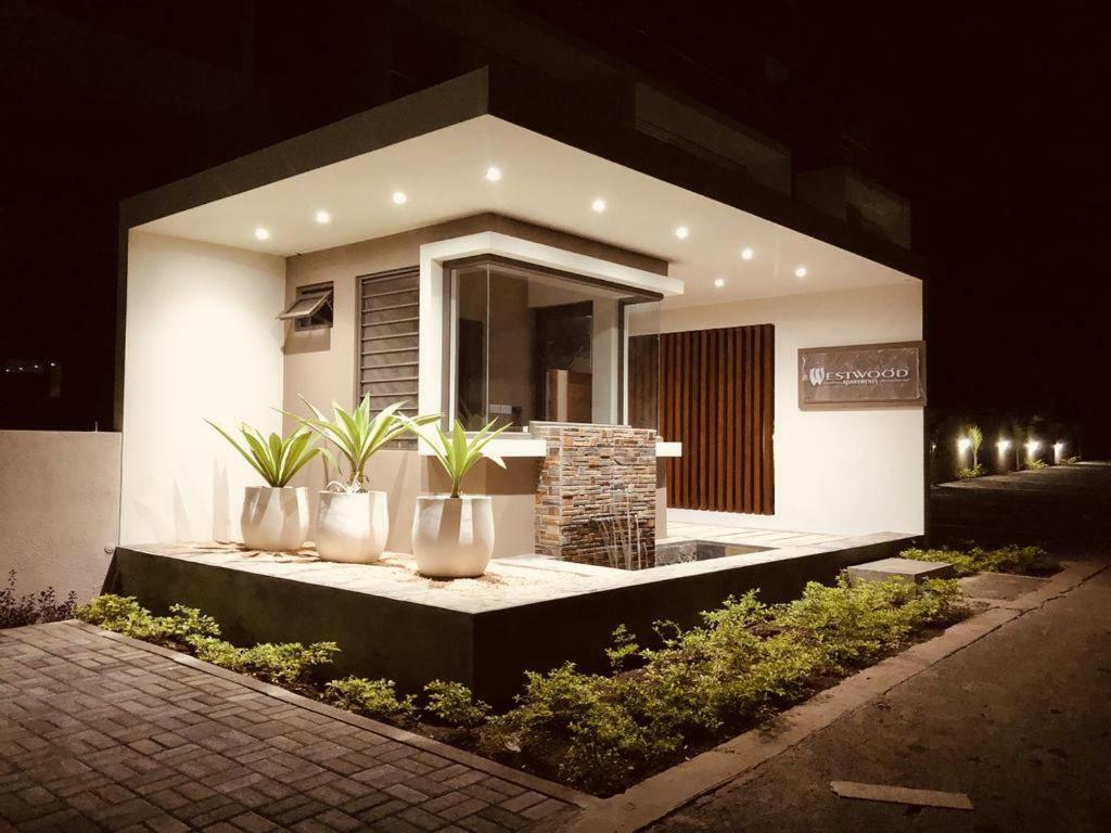 2 Bedroom Flat 15 Mins Walk From Flic En Flac Beach 外观 照片