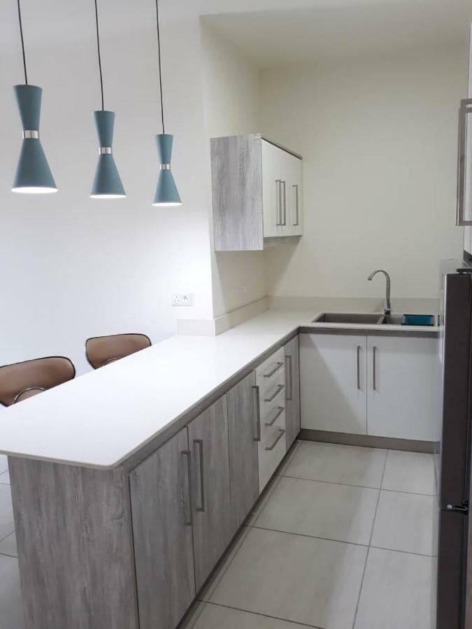 2 Bedroom Flat 15 Mins Walk From Flic En Flac Beach 外观 照片